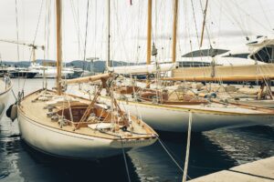 Boot + Yacht